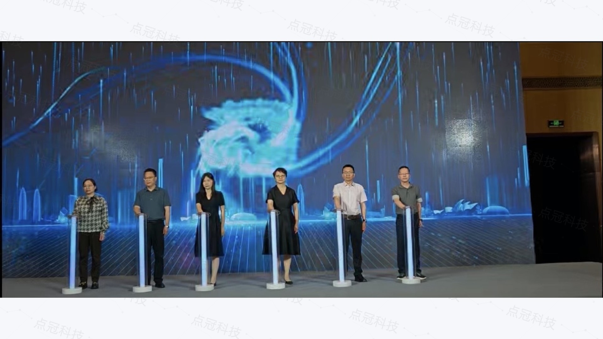 「AI聚甬城」灯光立柱启动案例